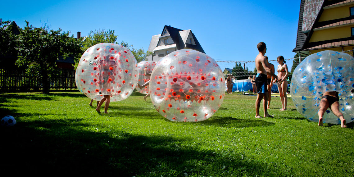 Bumper Ball dla każdego – gracze w kulach