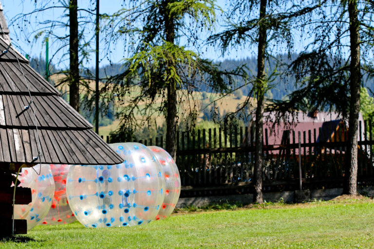 Wywrotka w dmuchanej kuli – bubble football